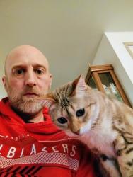 Lost Female Cat last seen SW Huber St and SW Capital Hwy, Portland, OR 97219