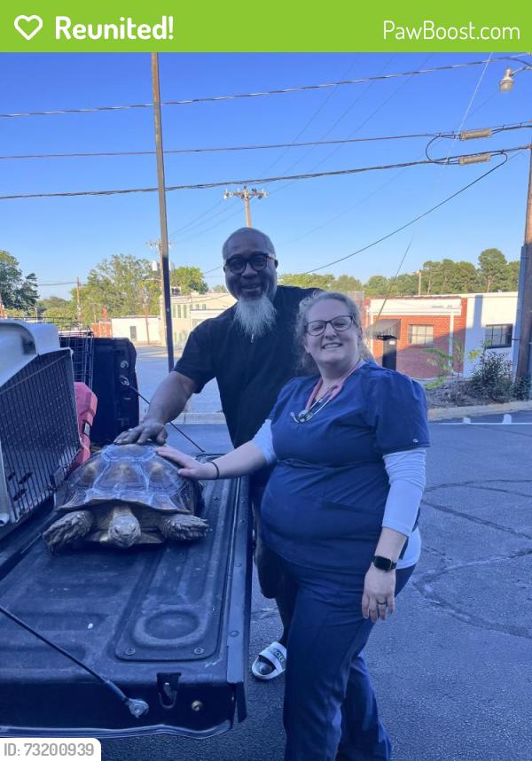 Reunited Male Other last seen Hicone road and summit ave at Rudd farm, Greensboro, NC 27405