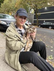 Reunited Male Cat last seen SE 30th Ave & SE Schiller St, Portland, OR 97202